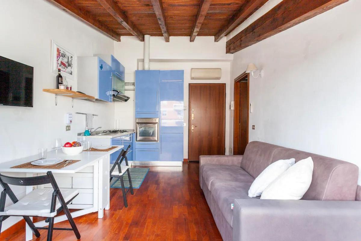Civico288-romantic Attic Near Ieo-bocconi-f Prada Appartement *