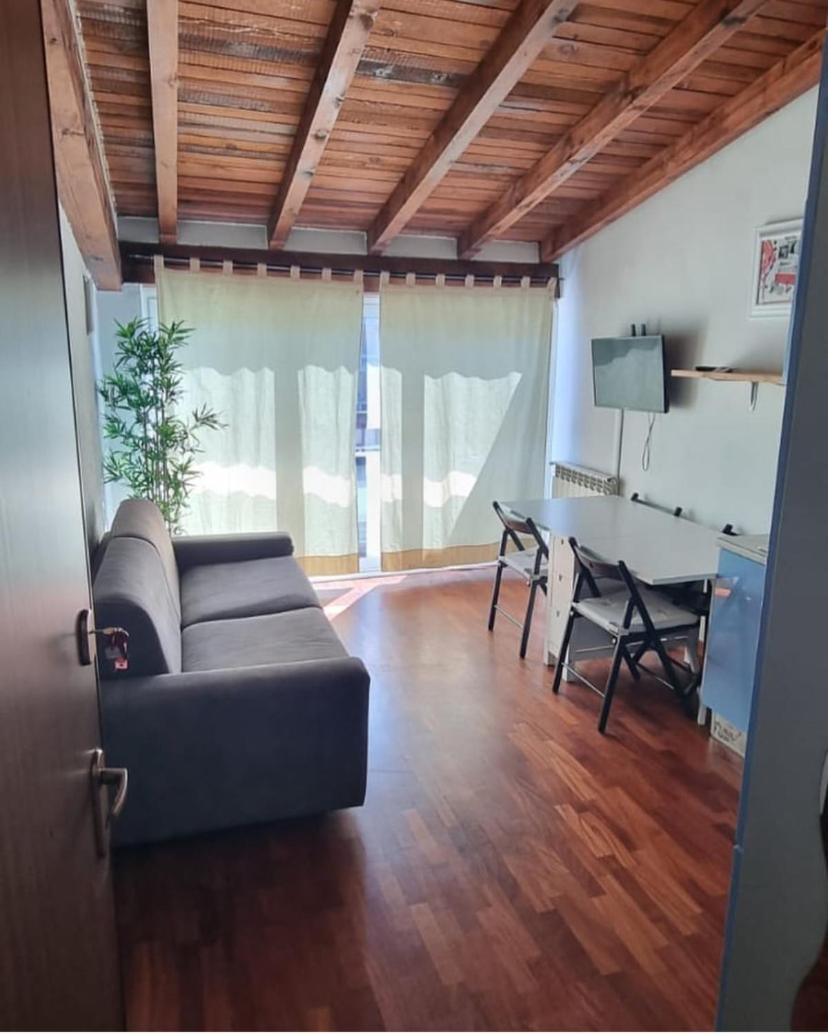Civico288-romantic Attic Near Ieo-bocconi-f Prada Appartement *